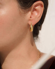 Load image into Gallery viewer, Novata Earrings KOZAKH