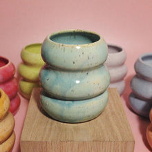 Load image into Gallery viewer, Curvy Cup Lai Ceramics