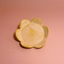Load image into Gallery viewer, Flower Power Dish Lai Ceramics