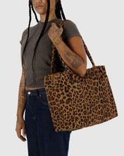 Load image into Gallery viewer, Small Cloud Carry-on - Leopard Baggu