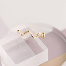 Load image into Gallery viewer, Wiggle Ring in Gold: 6 The Land of Salt