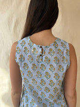Load image into Gallery viewer, Tilly Crop Top Maelu Designs
