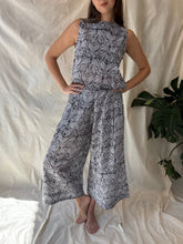 Load image into Gallery viewer, Lumae Crop Top Maelu Designs