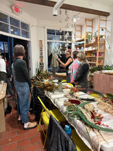 Load image into Gallery viewer, Foraged Magnolia Wreath Making Workshop - DEC 7TH Maelu Designs