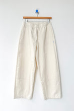 Load image into Gallery viewer, Gardener's Pants - Ecru Le Bon Shoppe