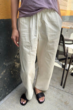 Load image into Gallery viewer, Gardener's Pants - Ecru Le Bon Shoppe