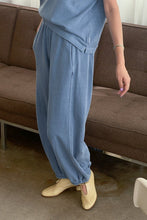 Load image into Gallery viewer, Balloon Pants - Cornflower Le Bon Shoppe