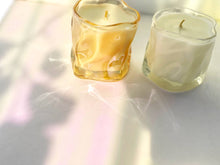 Load image into Gallery viewer, 7.2oz. No. 3 Moss + Amber Candle Choice Blooms