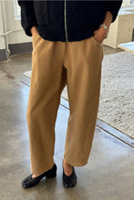 Load image into Gallery viewer, Arc Pants - Tobacco Le Bon Shoppe