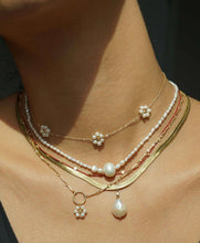Load image into Gallery viewer, Hilo Necklace KOZAKH 
