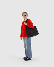 Load image into Gallery viewer, Small Cloud Carry-on - Black Baggu 

