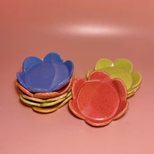 Load image into Gallery viewer, Flower Power Dish Lai Ceramics 
