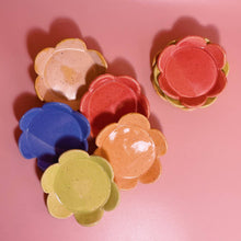 Load image into Gallery viewer, Flower Power Dish Lai Ceramics 
