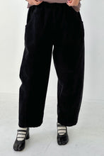Load image into Gallery viewer, Corduroy Arc Pant - Black Le Bon Shoppe 
