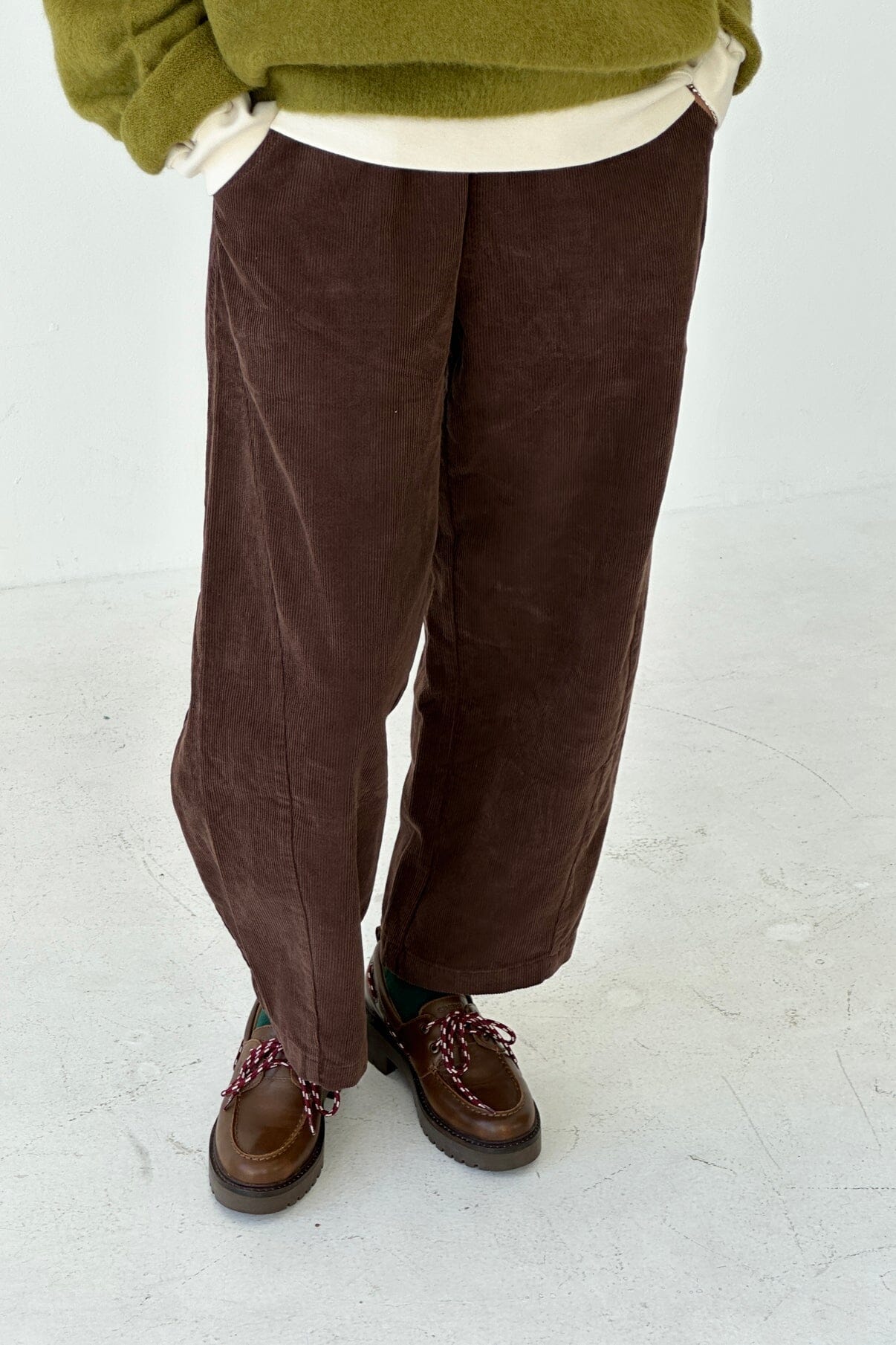 Corduroy Arc Pant - Chocolate Le Bon Shoppe 