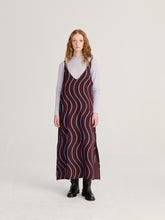 Load image into Gallery viewer, Psicodelic Stripes all over fluid dress
