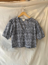 Load image into Gallery viewer, Lumae Matisse Blouse Maelu Designs 
