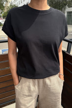 Load image into Gallery viewer, EASE TEE - TRUE BLACK Le Bon Shoppe 
