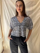 Load image into Gallery viewer, Lumae Matisse Blouse Maelu Designs 
