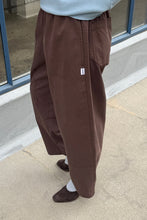 Load image into Gallery viewer, Gardener's Pants - Espresso Le Bon Shoppe 
