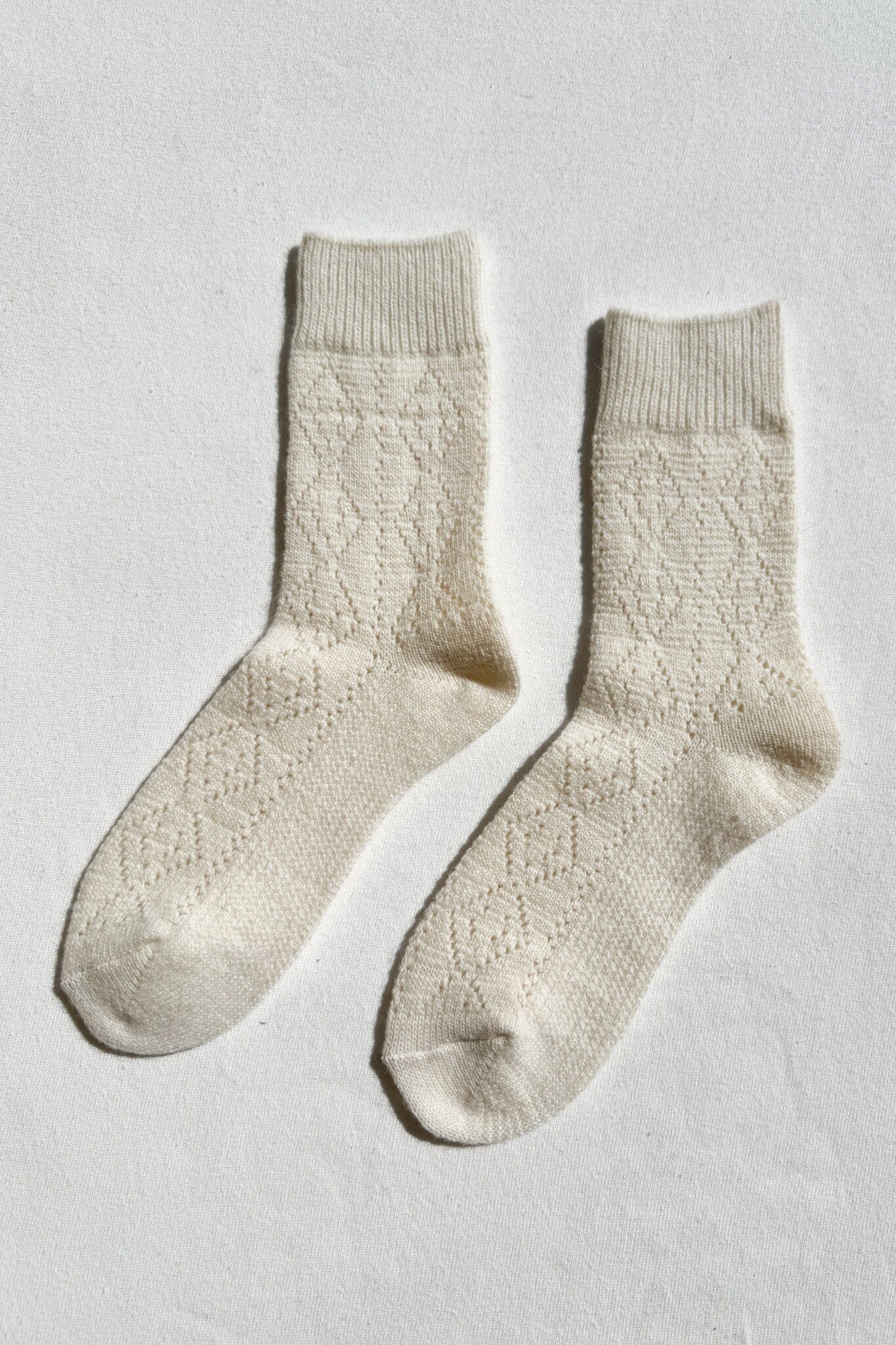 CASHMERE POINTELLE SOCKS - CREAM Le Bon Shoppe 