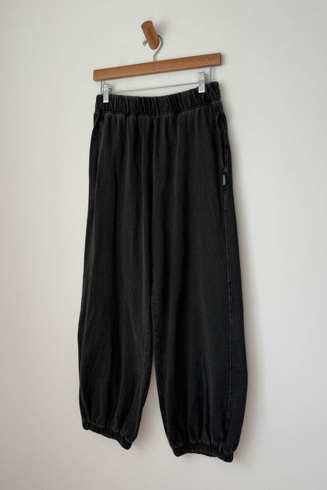 Balloon Pants - Almost Black Le Bon Shoppe 