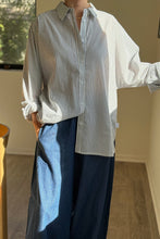 Load image into Gallery viewer, Striped Light Weight Owen Shirt - Denim Stripe On White Le Bon Shoppe 
