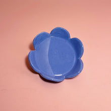 Load image into Gallery viewer, Flower Power Dish Lai Ceramics Perwinkle 
