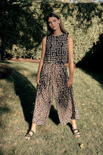 Load image into Gallery viewer, Crop Top - Fall Maelu Designs 
